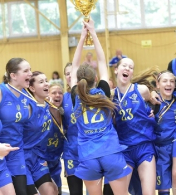 Чемпіонат України з баскетболу серед дівчат виграв київський «МОБІ»