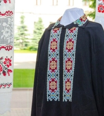 Які вишиванки носили у Дніпропетровському регіоні: орнаменти, кольори та символіка Які вишиванки носили у Дніпропетровському регіоні: орнаменти, кольори та символіка