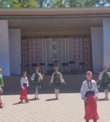 У Рені вишиванка об'єднала громаду: відбувся патріотичний захід «Візерунки свободи» та благодійна акція для ЗСУ У Рені вишиванка об'єднала громаду: відбувся патріотичний захід «Візерунки свободи» та благодійна акція для ЗСУ