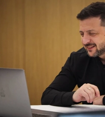 Зеленський зідзвонився з президентом FIFA Інфантіно та Шевченком
