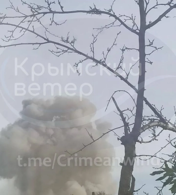 Взрывы в Крыму: местные жалуются на дрожание домов