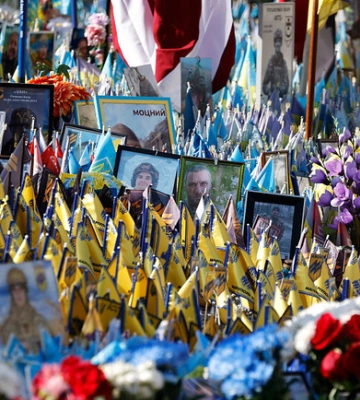 Без розваг і аніматорів: у центрі Києва посилять охорону Меморіалу Памʼяті на Майдані після інциденту