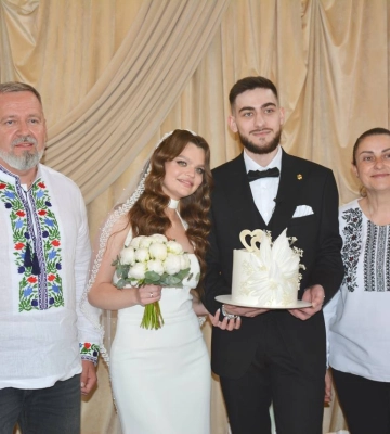 У Дубенському замку побралися військовий і працівниця ТЦК