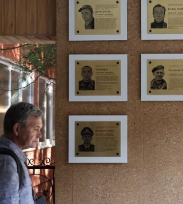 Ще п’ятьом полеглим захисникам у Львівській громаді встановлять меморіальні таблиці