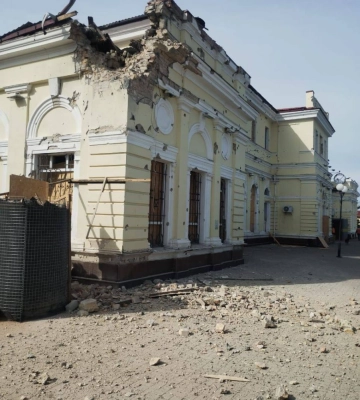 FPV-дрон ударил по коммунальщикам в Купянске: есть погибшая и раненые