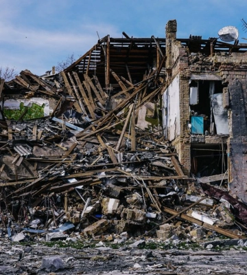 Майже 900 млн грн на відбудову: уряд профінансує проєкти у Харківській та Запорізькій областях Майже 900 млн грн на відбудову: уряд профінансує проєкти у Харківській та Запорізькій областях