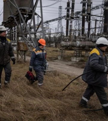 Російський дрон атакував бригаду енергетиків у Донецькій області