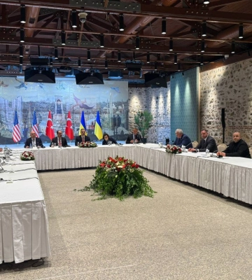 Росіяни під час переговорів у Стамбулі погрожували захопити Сумську та Харківську області, – журналіст The Economist