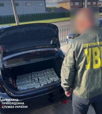 Виписував &quot;болячки&quot; та продавав втечу: прикордонники викрили зловмисника, який організував схему переправлення за кордон