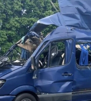 Россияне ударили по рейсовому автобусу в Сумской области: погибли девять человек
