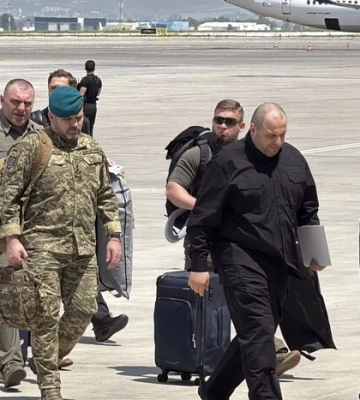 Російські пропагандисти у Стамбулі грубо намагалися прорватися до Умєрова