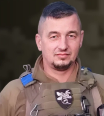 «Хрестом хоробрих» Сирський нагородив воїна з Рівненщини