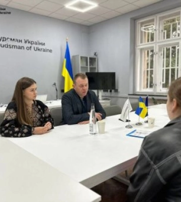 Ужгород | Родини Захисників отримують підтримку: Регіональна робоча група провела черговий прийом громадян