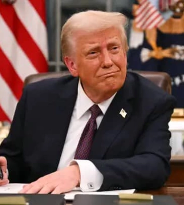Трамп анонсировал переговоры с Зеленским и Путиным