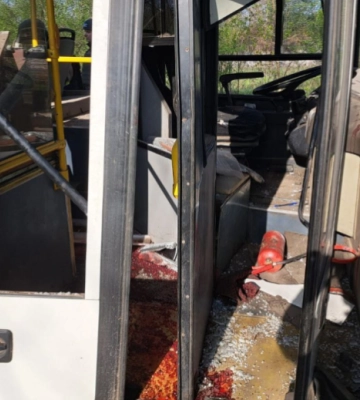 Ворожа атака по автобусу в Марганці 23 квітня: у лікарні помер 59-річний чоловік Ворожа атака по автобусу в Марганці 23 квітня: у лікарні помер 59-річний чоловік
