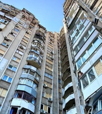 В Одесі визнали аварійною багатоповерхівку, в яку 1 травня влучив дрон