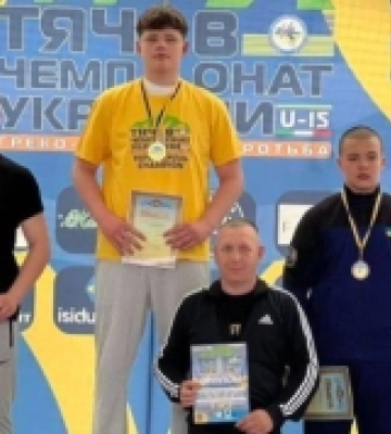 Золото й два срібла здобули борці Рівненської області на чемпіонаті України U-15