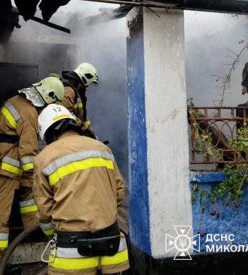 На Миколаївщині вогнеборці врятували будинок від вогню