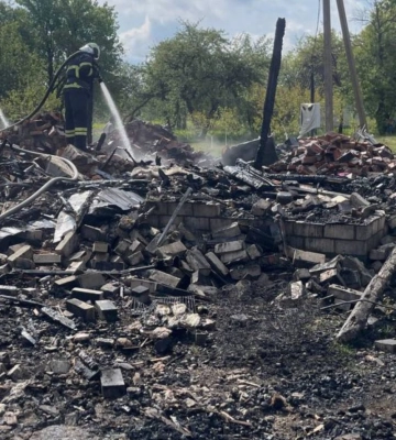 На Волині родина з трьома дітьми залишилася без житла: потрібна допомога