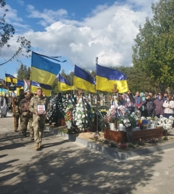 У Луцькому районі попрощалися із 32-річним воїном Віталієм Кайдиком 