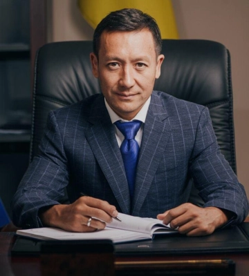 САП просить конфіскувати автівки ексначальника управління податкової Львівщини