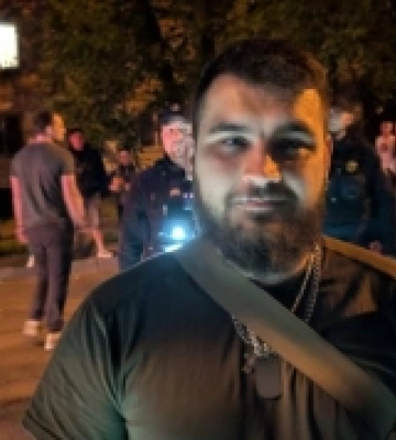 В Одесі під час демонтажу меморіальної дошки між активістами та місцевими жителями сталася бійка