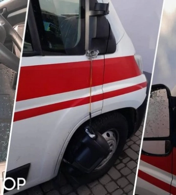 На Київщині покидьки цинічно розтрощили два автомобілі швидкої медичної допомоги На Київщині покидьки цинічно розтрощили два автомобілі швидкої медичної допомоги