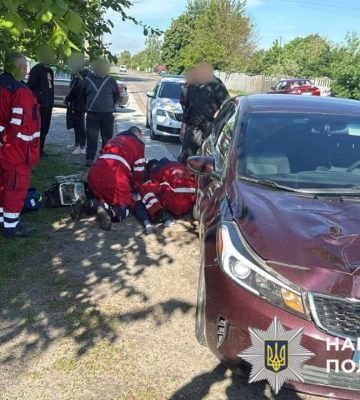 На Київщині внаслідок наїзду автомобіля загинула 10-річна дівчинка