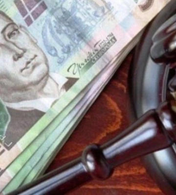 За пользование землей без оформления документов суд взыскал в бюджет Киева 5,2 млн. грн.
