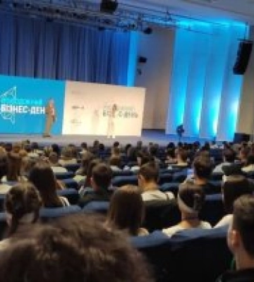 Інноваційна розробка закарпатських студентів перемогла на національному молодіжному форумі підприємництва
