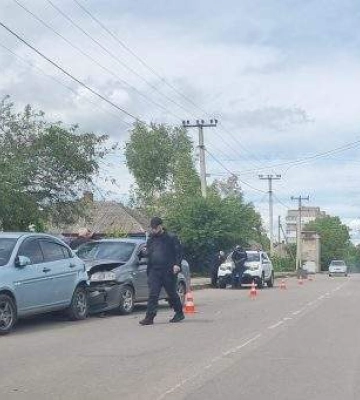 На Миколаївщині зіткнулися два легковики. Фото