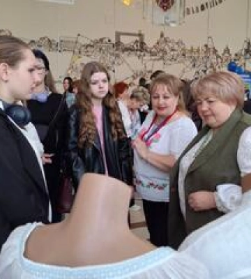 У Полтаві презентували виставку решетилівської вишивки та килимарства