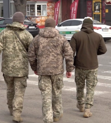На Волині шість людей писали у Viber, де працівники ТЦК роздають повістки: як їх покарали