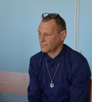 Суд визнав частково винним жителя Сумщини Куколя, який виготовив зброю для захисту свого села від окупантів Суд визнав частково винним жителя Сумщини Куколя, який виготовив зброю для захисту свого села від окупантів