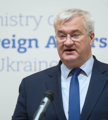 Украина хочет, чтобы G7 вдвое снизила потолок цен на российскую нефть Украина хочет, чтобы G7 вдвое снизила потолок цен на российскую нефть