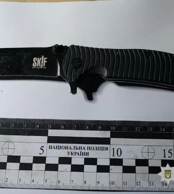 На Дніпропетровщині затримано рецидивіста, який вдарив ножем молодика