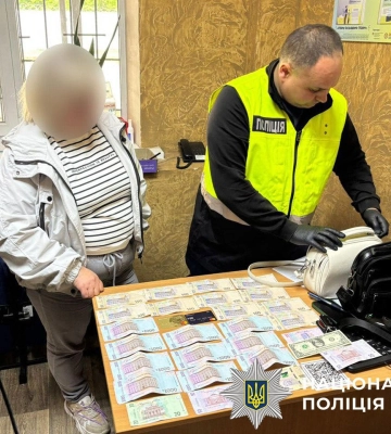 На Сумщині повідомлено про підозру організаторці фіктивних шлюбів для ухилянтів. ФОТО