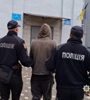 Били молотком по голові, аби забрати пенсію: на Одещині затримали двох братів