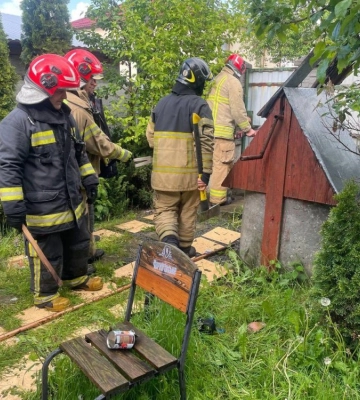 На Львівщині у криниці виявили тіло чоловіка, який зник напередодні (ФОТО)