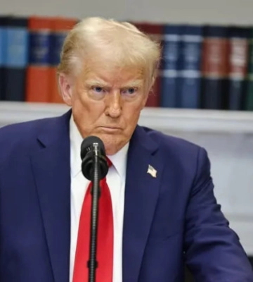 Трамп закликав Київ і Москву самостійно шукати мир після переговорів із Путіним – NYT