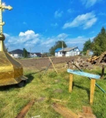 На Рівненщині бензопилами порізали церкву 18 століття