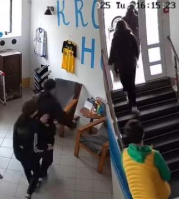 У поліції розповіли деталі інциденту з підлітками в Чернівцях, які викрали скриньку з пожертвами військовим