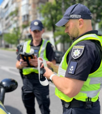 1,83 проміле за кермом бусика: 69-річну бабусю спіймала поліція в Рівному