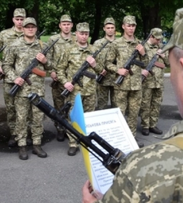 На Волині рекрути прикордонного загону склали військову присягу