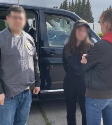 Із Німеччини екстрадували підозрювану в земельних оборудках під Києвом майже на 2 мільярди