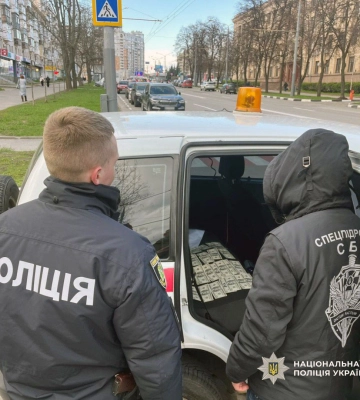 У Харкові затримали адвоката, який за $4 тисячі "вирішував" питання із ТЦК