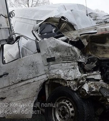 На Волині судили подружжя шахраїв, які з СІЗО ошукали військовослужбовця на 25 тисяч гривень