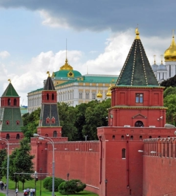 Невідомі дрони атакували москву і ще кілька російських областей
