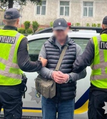 У Перечині затримали сімейного кривдника, який під час сварки погрожував дружині гранатою