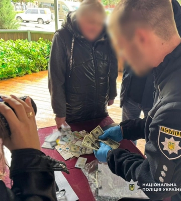 У Харкові благодійниця «торгувала» звільненням з військової служби